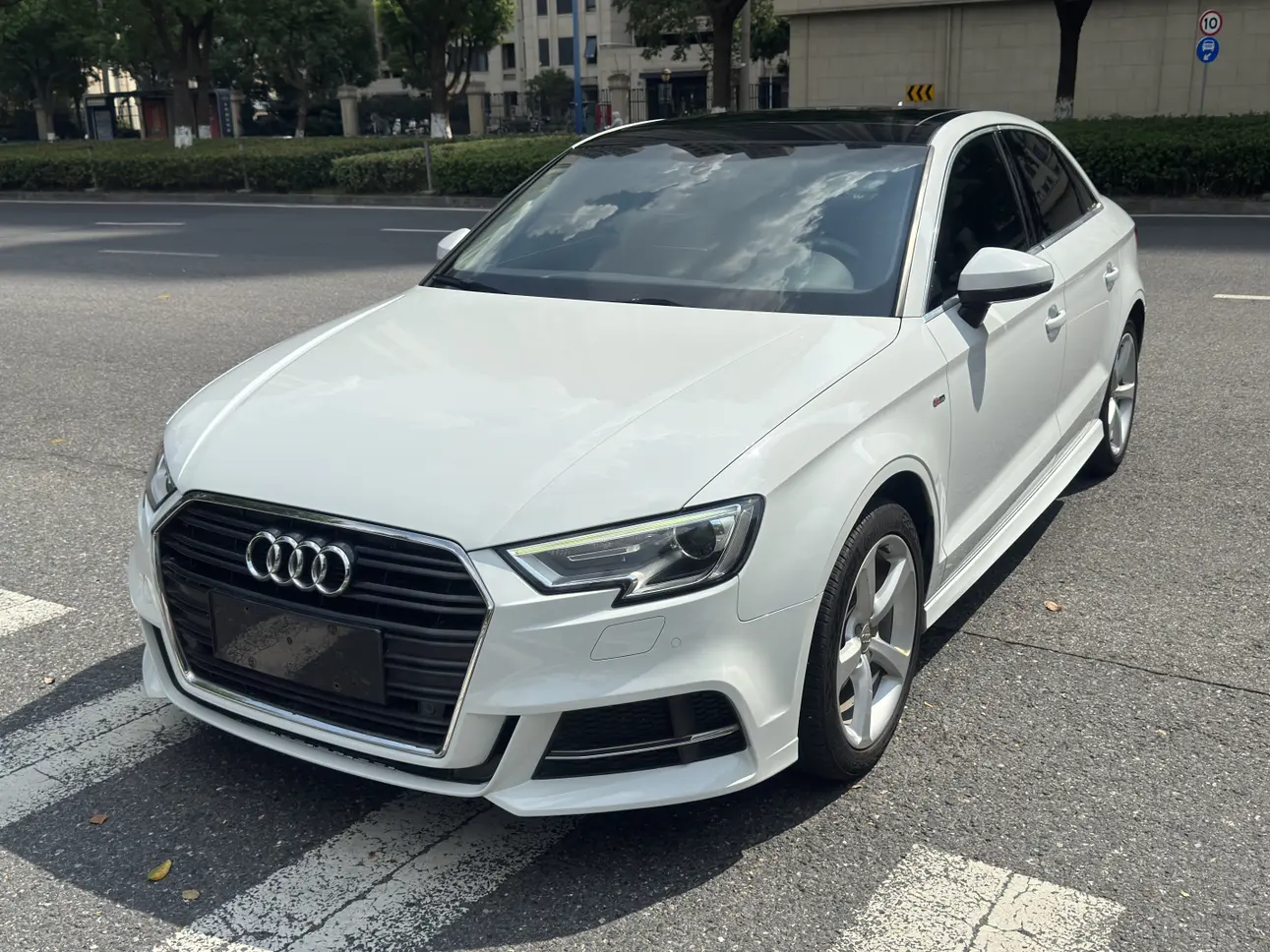 Audi A3  из Китая