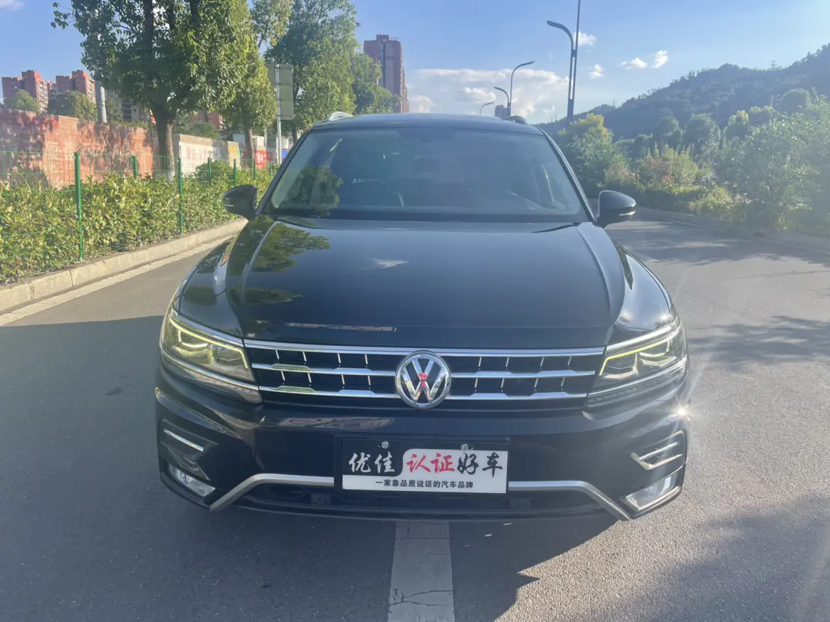 Volkswagen Tiguan L