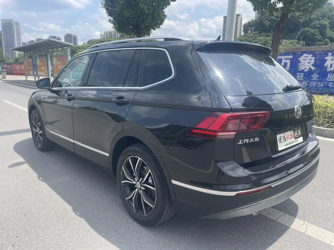 Volkswagen Tiguan L