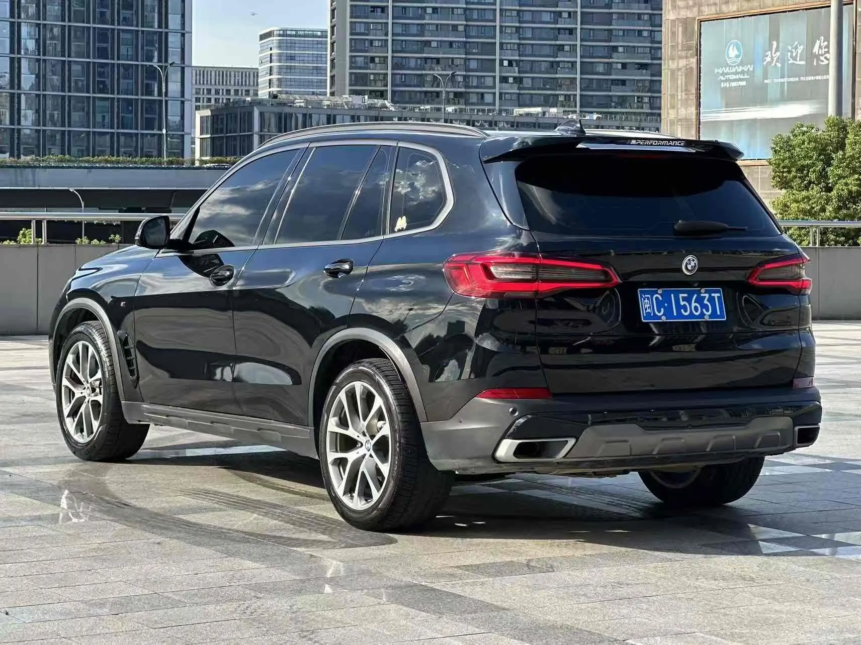 BMW X5 (imported)