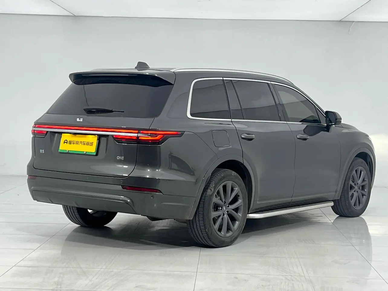 Li ONE (Ideal ONE)  из Китая