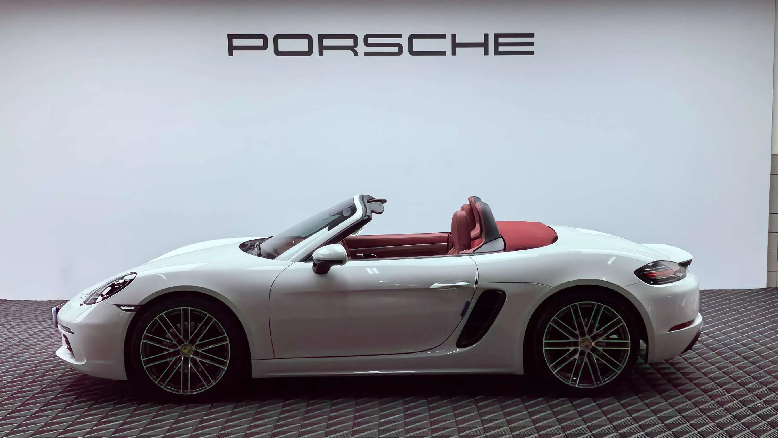 Porsche 718