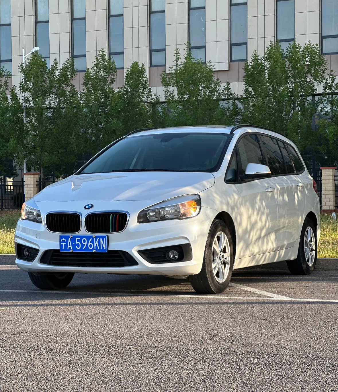 BMW 2 series multifunctional station wagon  из Китая