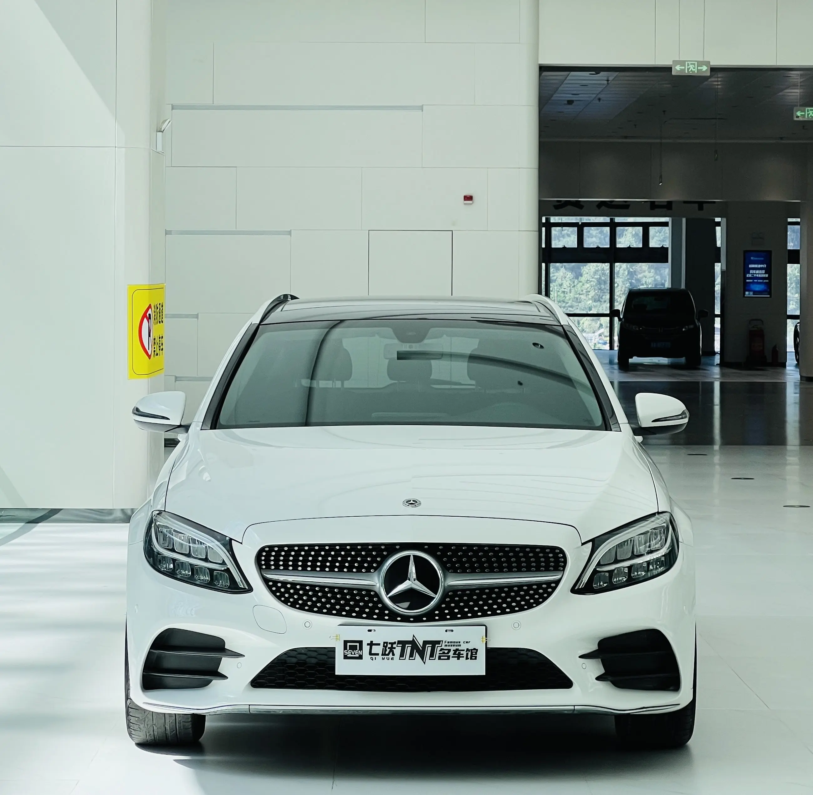 Mercedes-Benz C-Class (imported)  из Китая