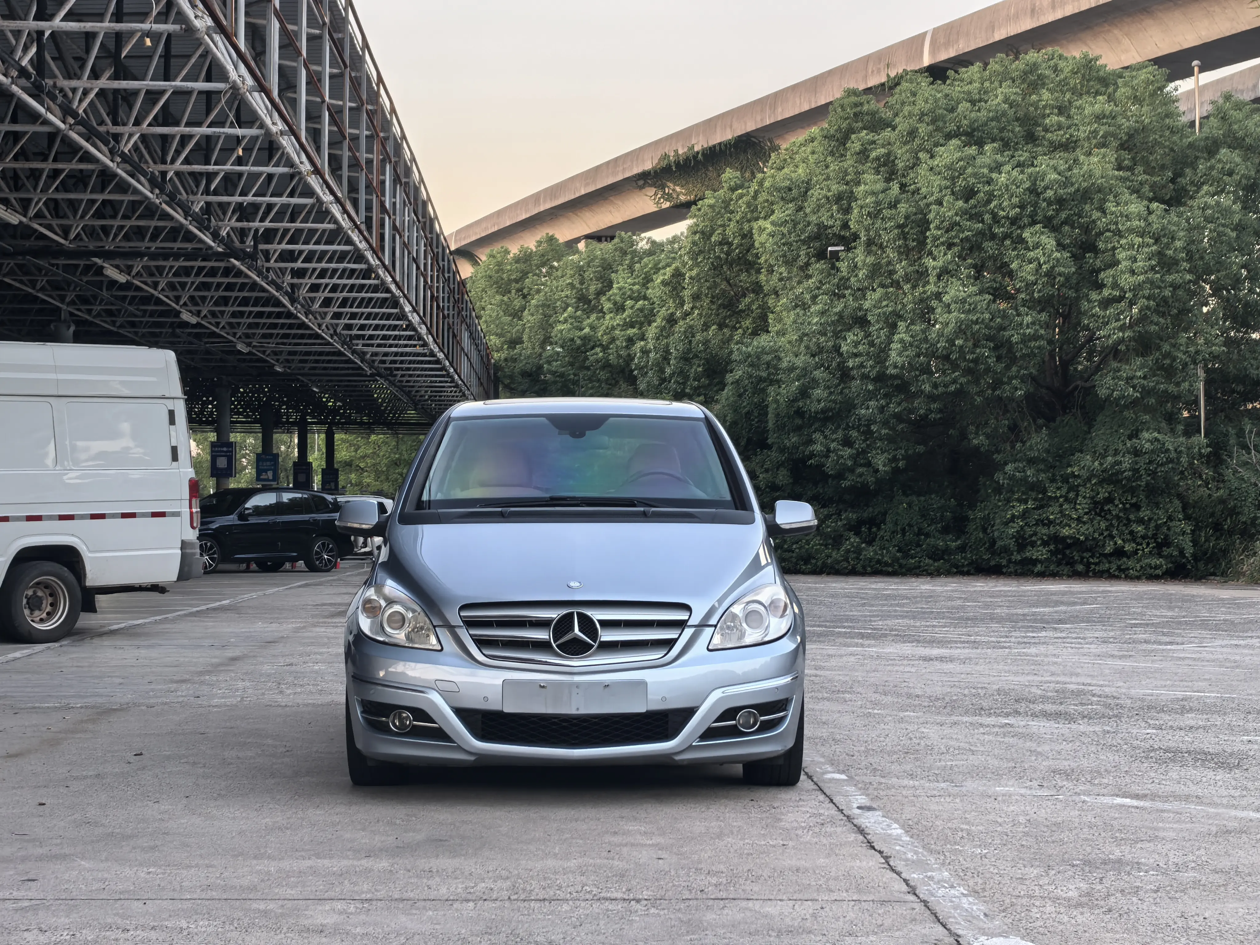 Mercedes-Benz Mercedes Benz B Class  из Китая