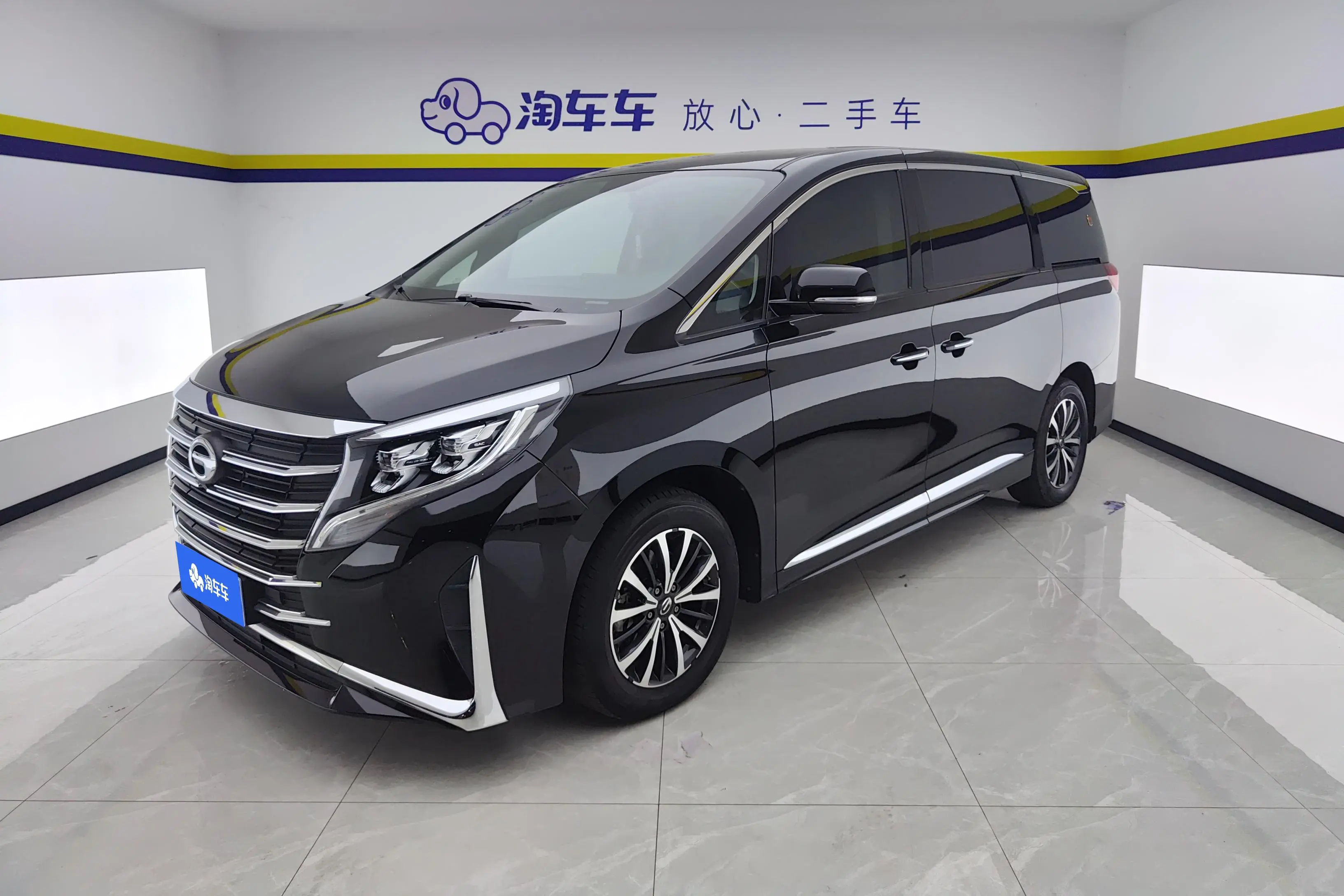 GAC Trumpchi M8  из Китая
