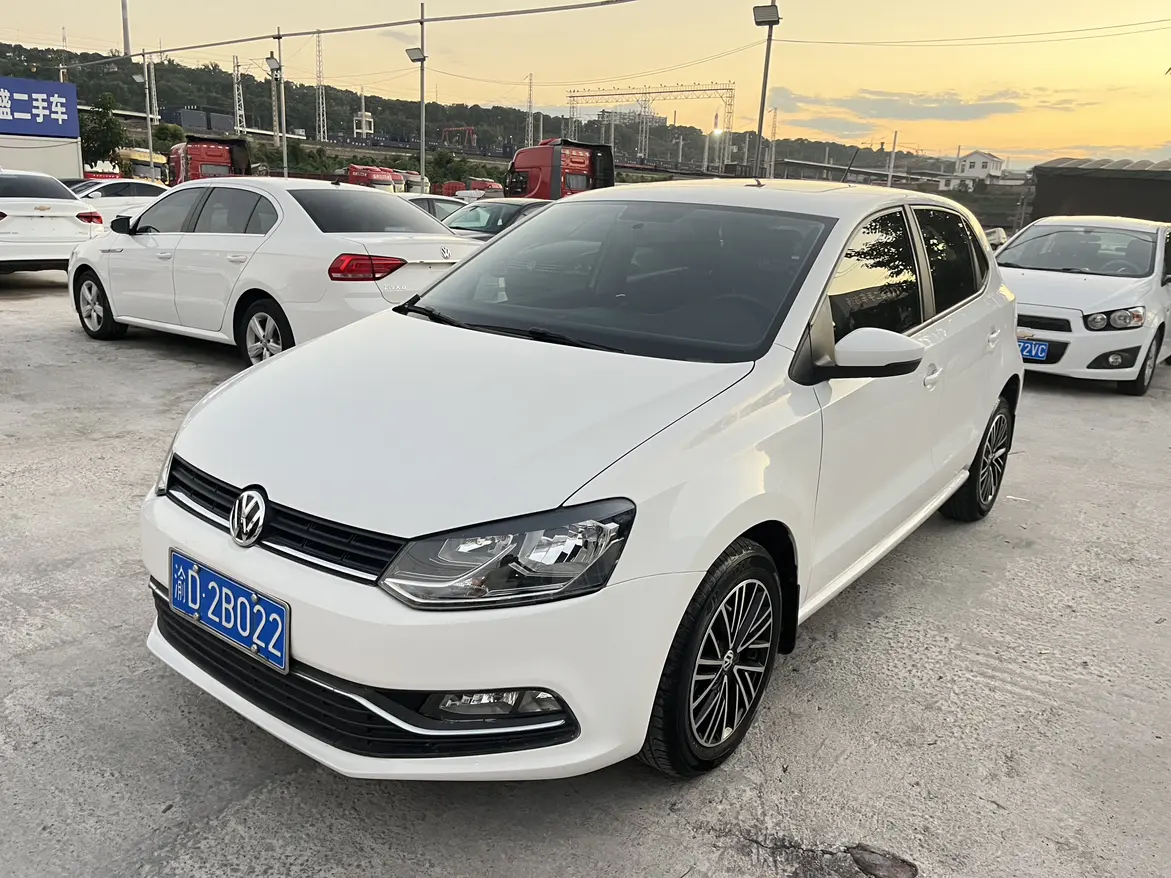 Volkswagen Polo  из Китая