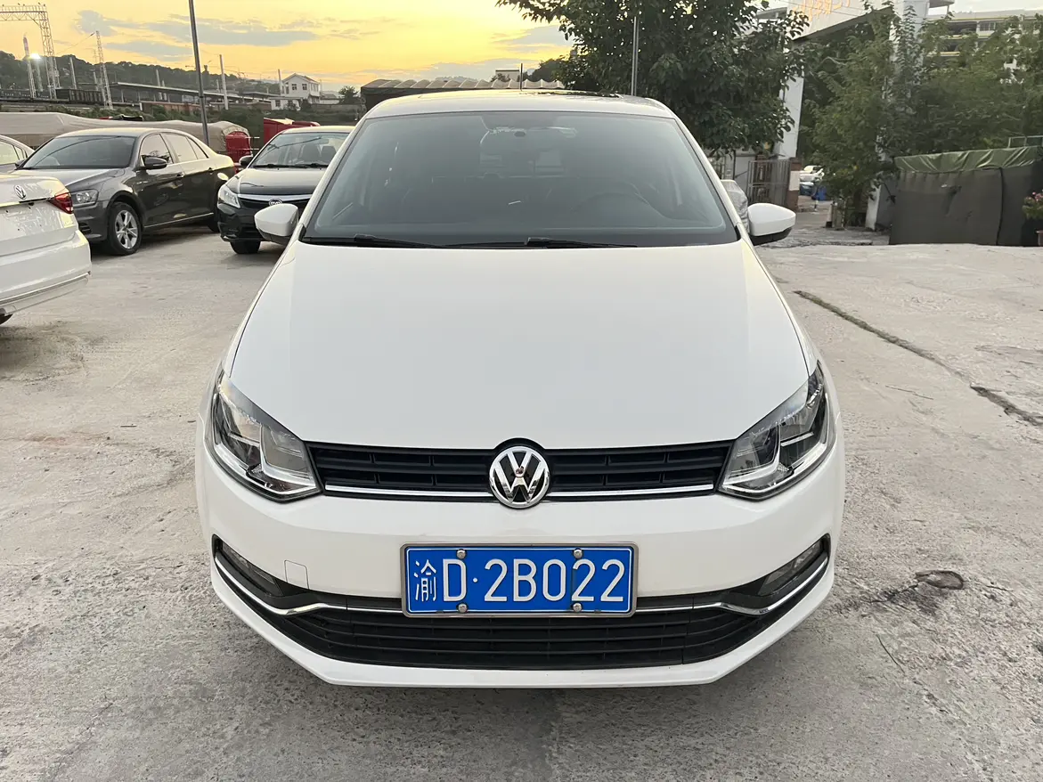 Volkswagen Polo  из Китая