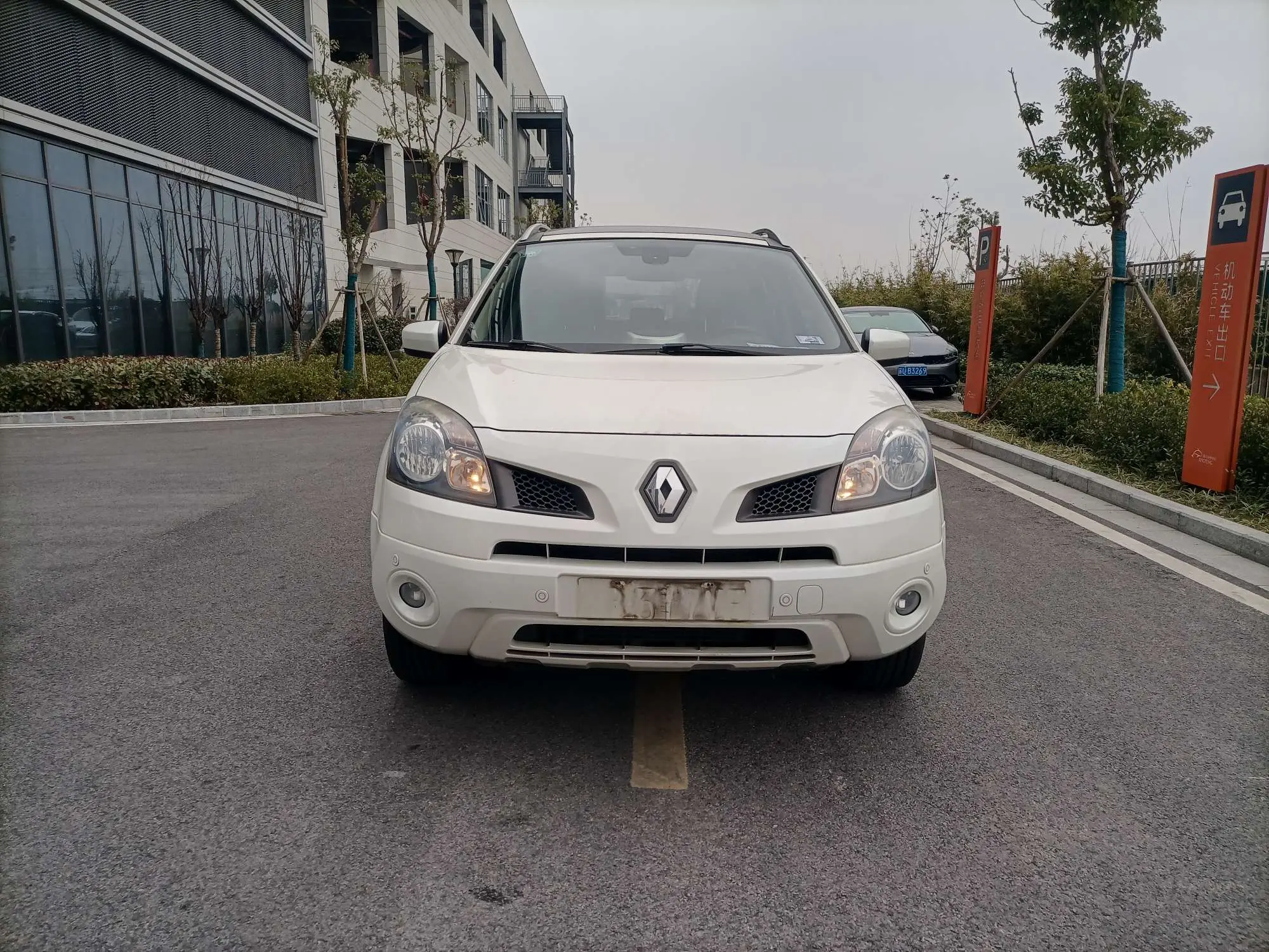 Renault Koleos (imported)