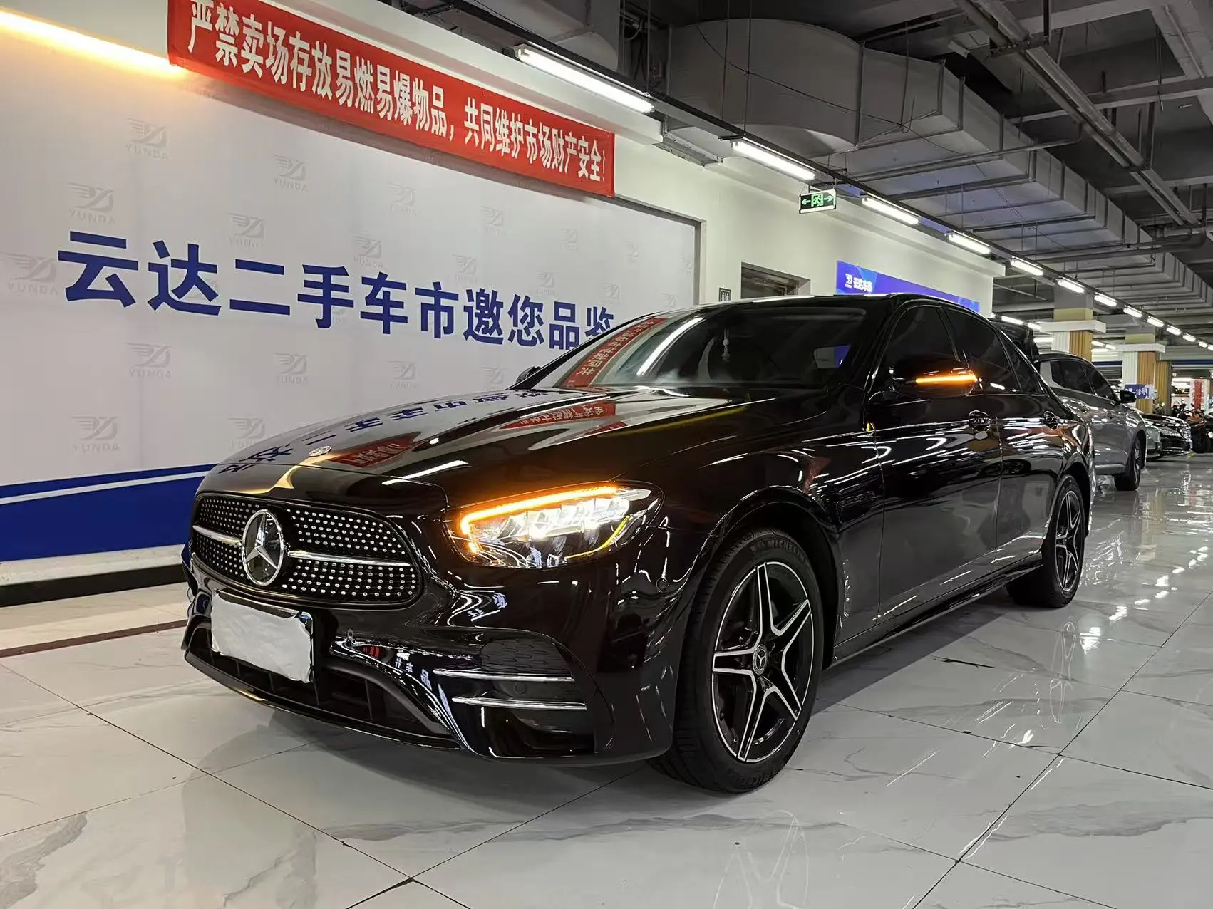 Mercedes-Benz E-Class (imported)  из Китая