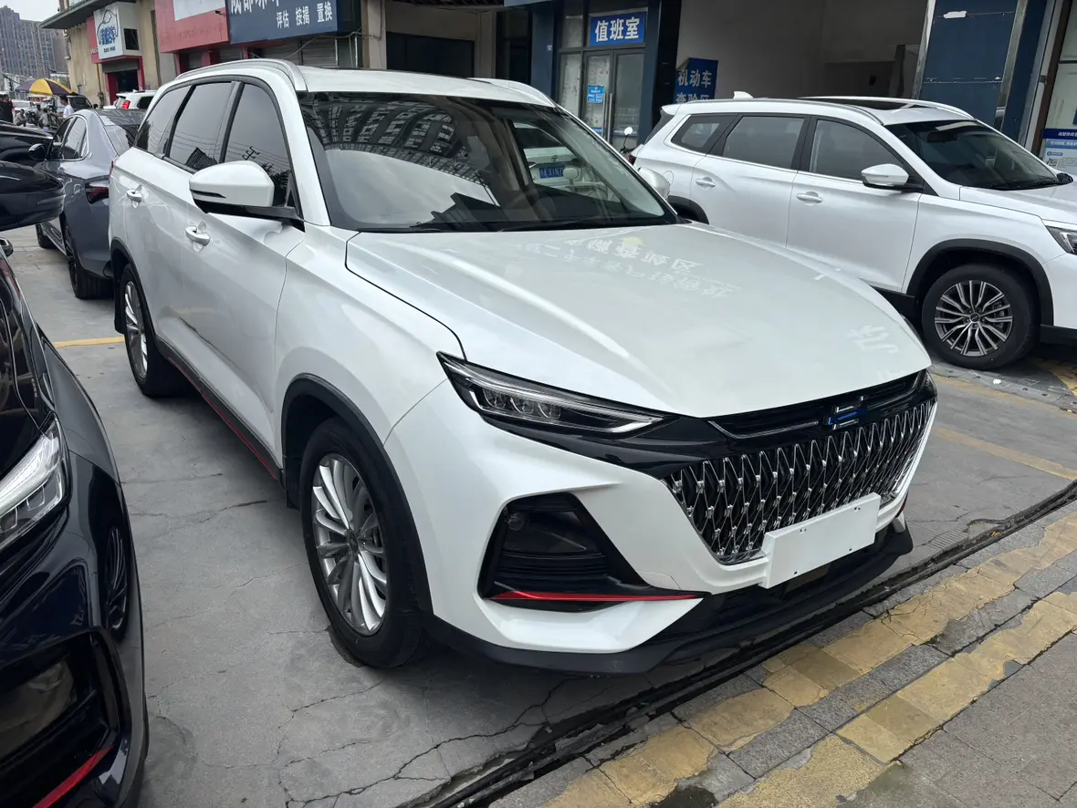 Oshan Changan Auchan X7 PLUS