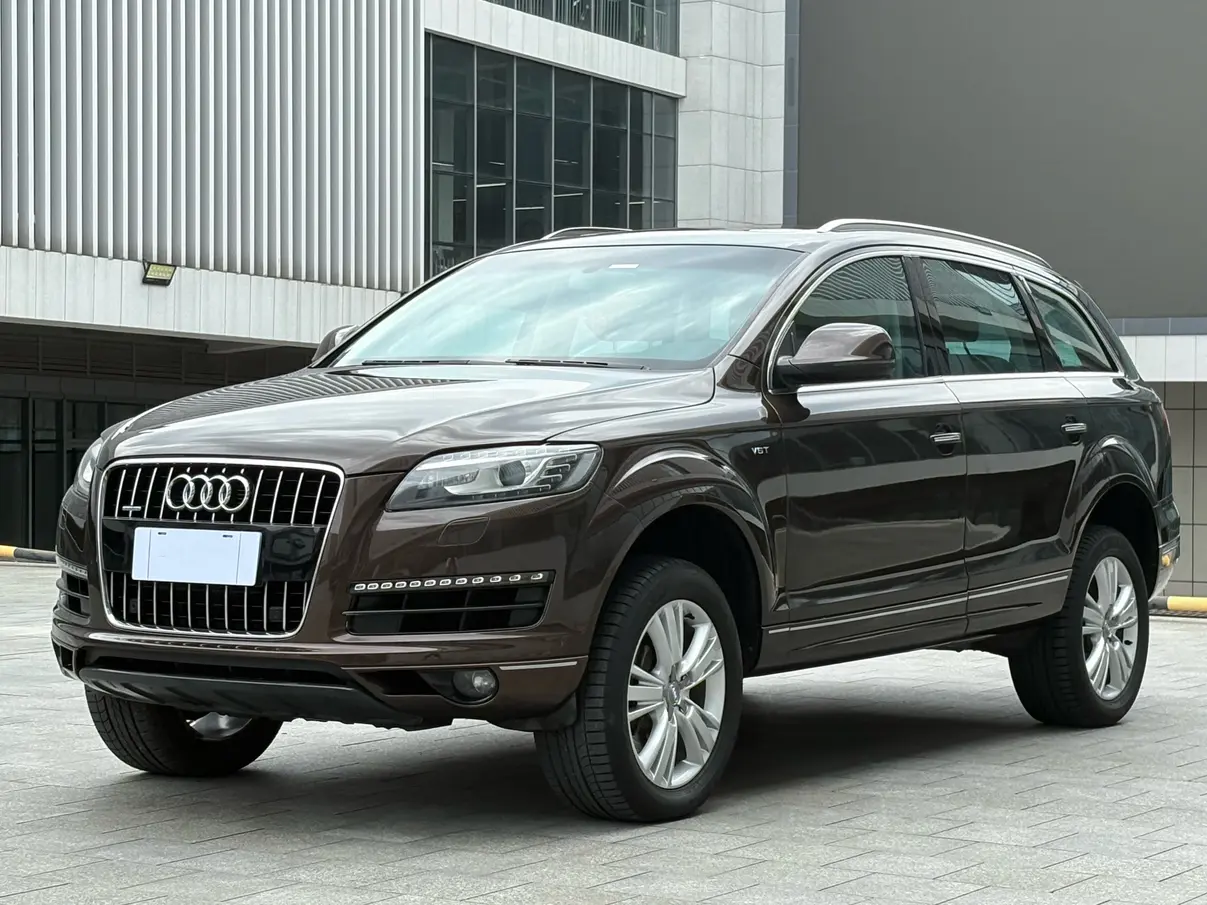 Audi Q7  из Китая