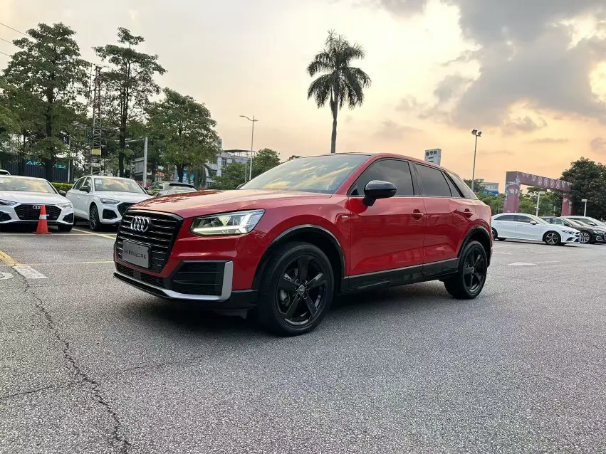 Audi Q2L