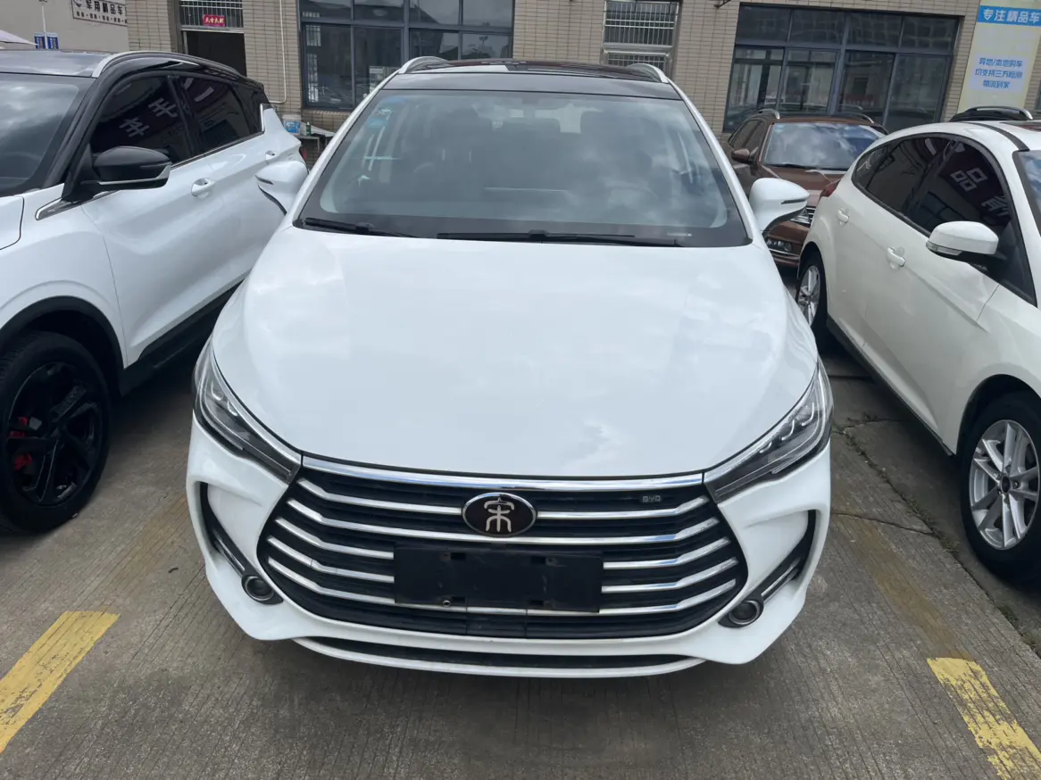 BYD Song MAX  из Китая