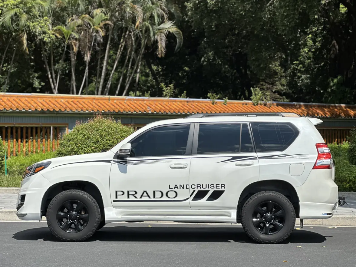 Toyota Prado (imported)