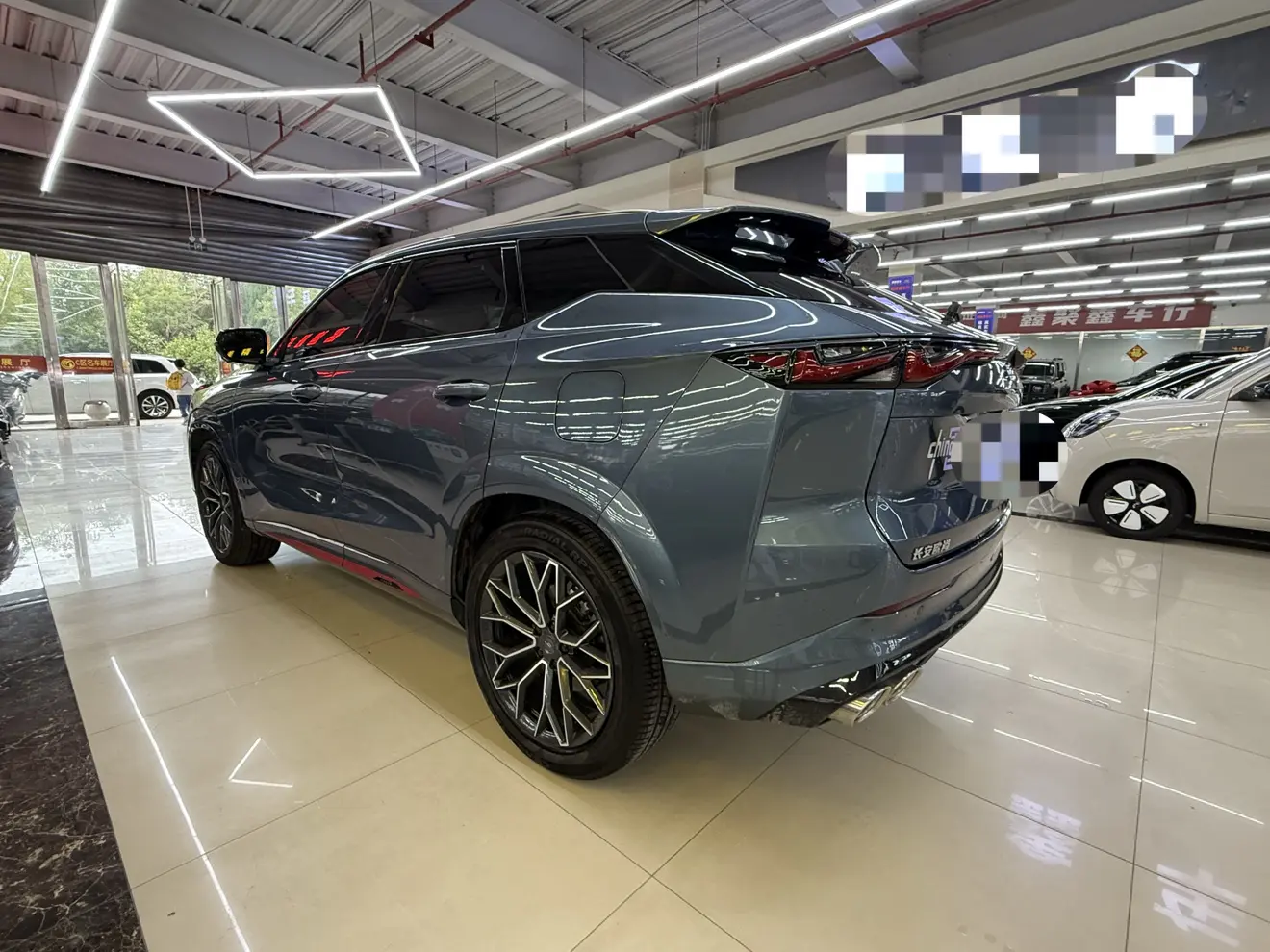 Oshan Changan Auchan Z6
