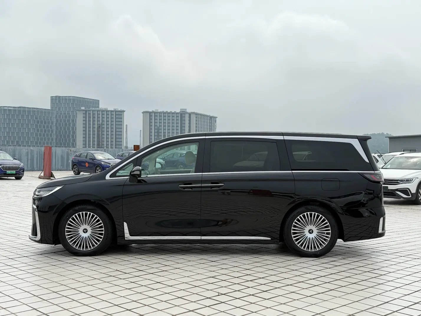 Voyah Lantu Dreamer PHEV