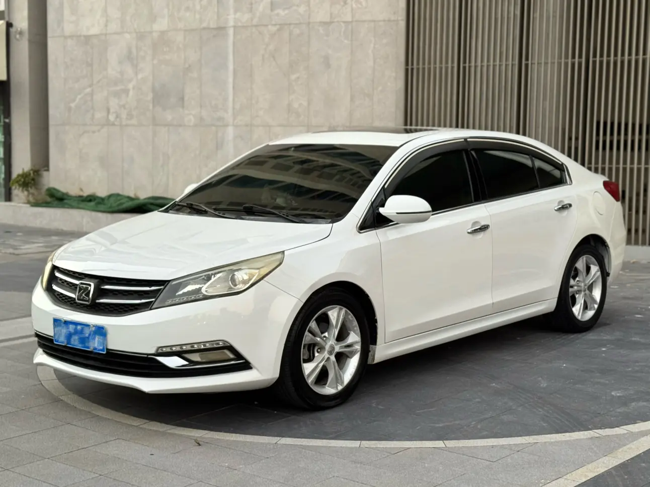Zotye Z500