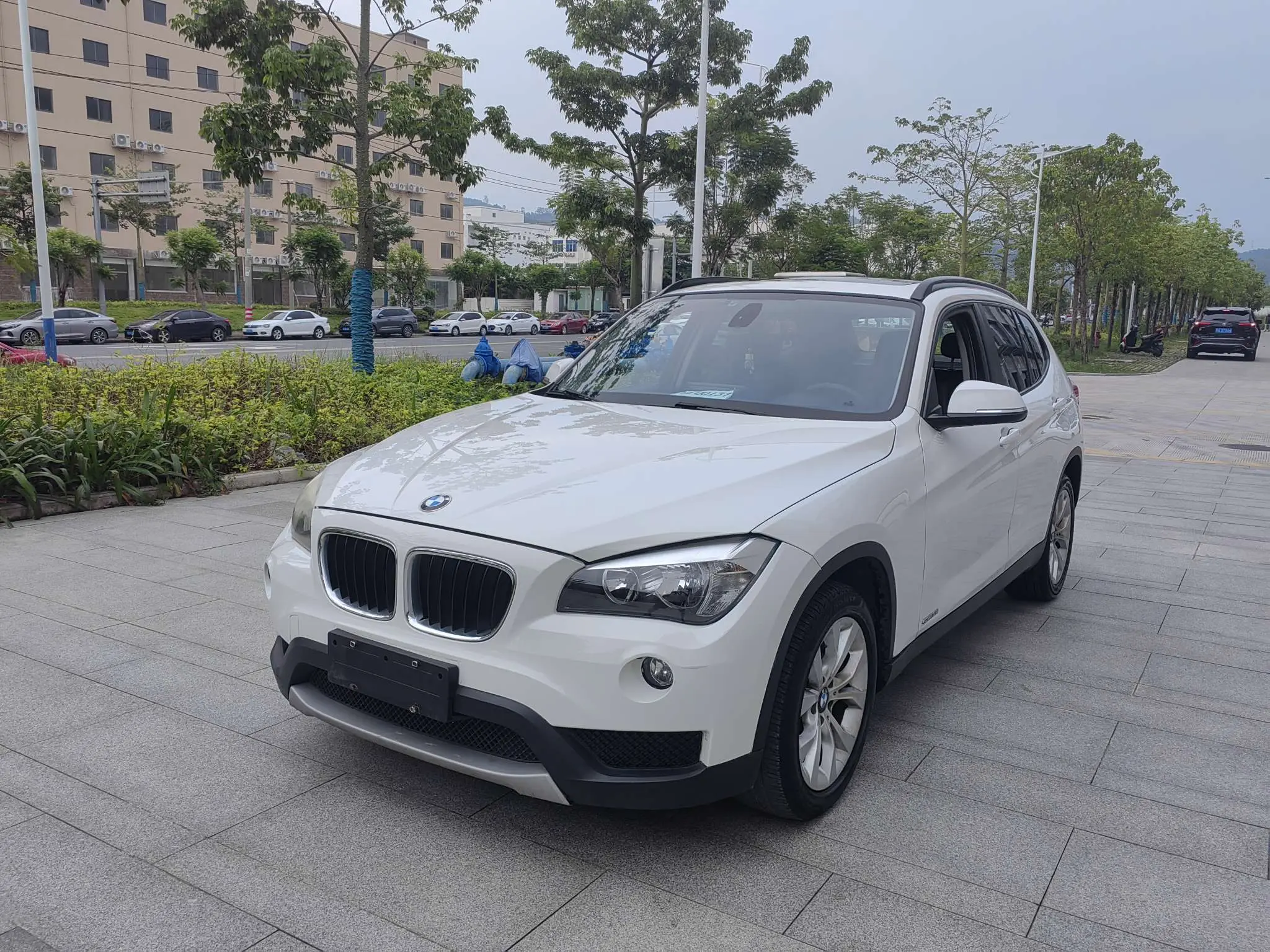 BMW X1  из Китая