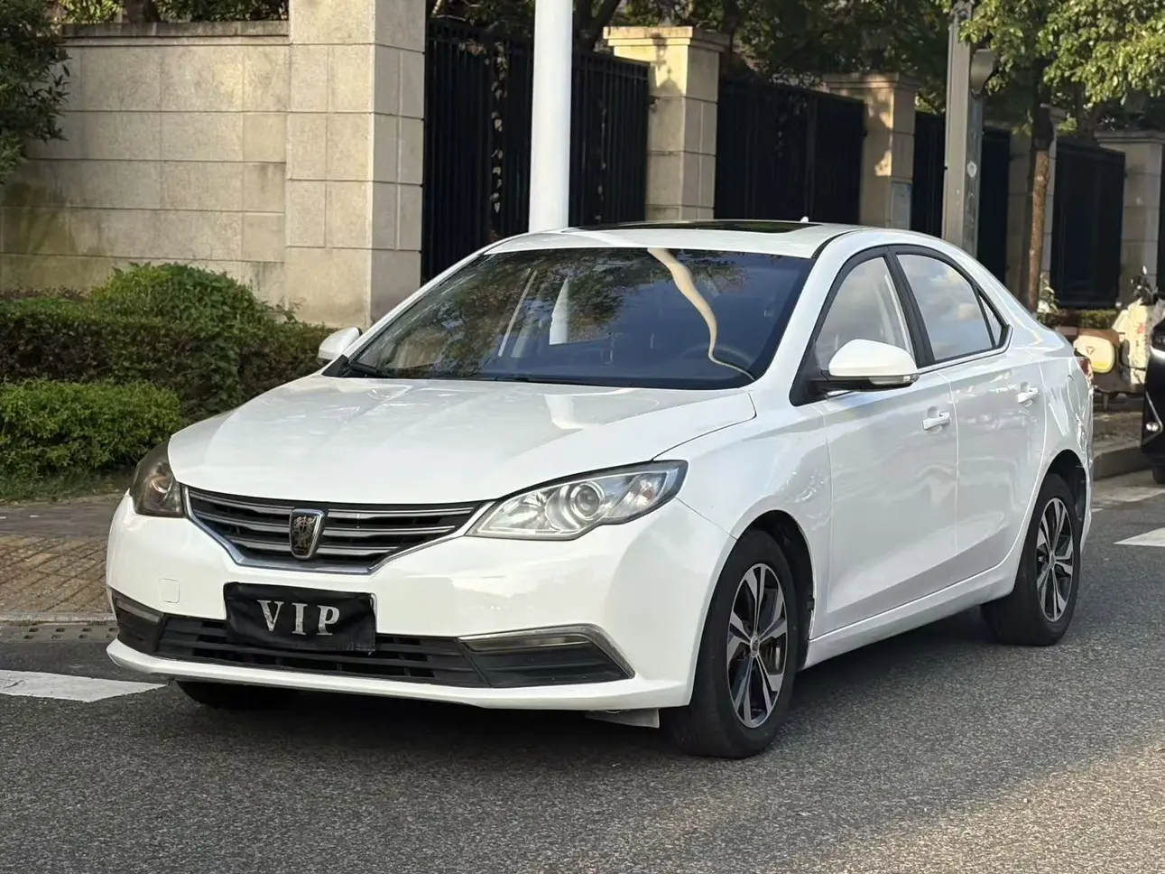 Roewe 360