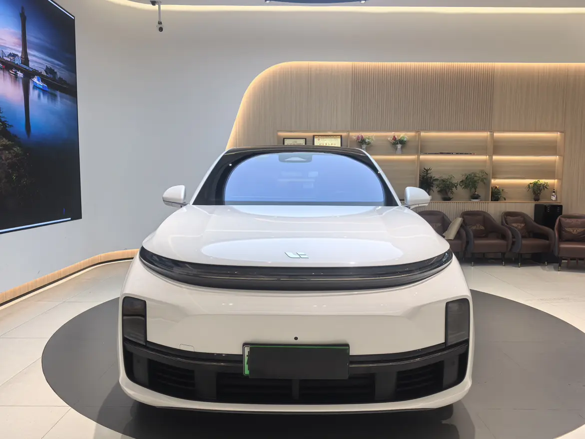 Lixiang L7