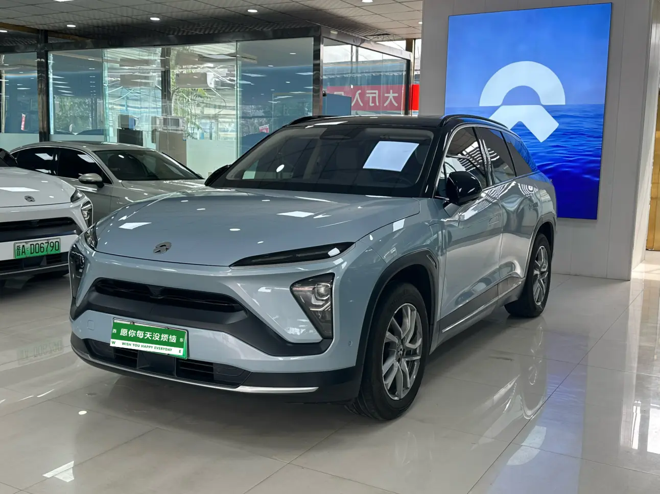 NIO ES6