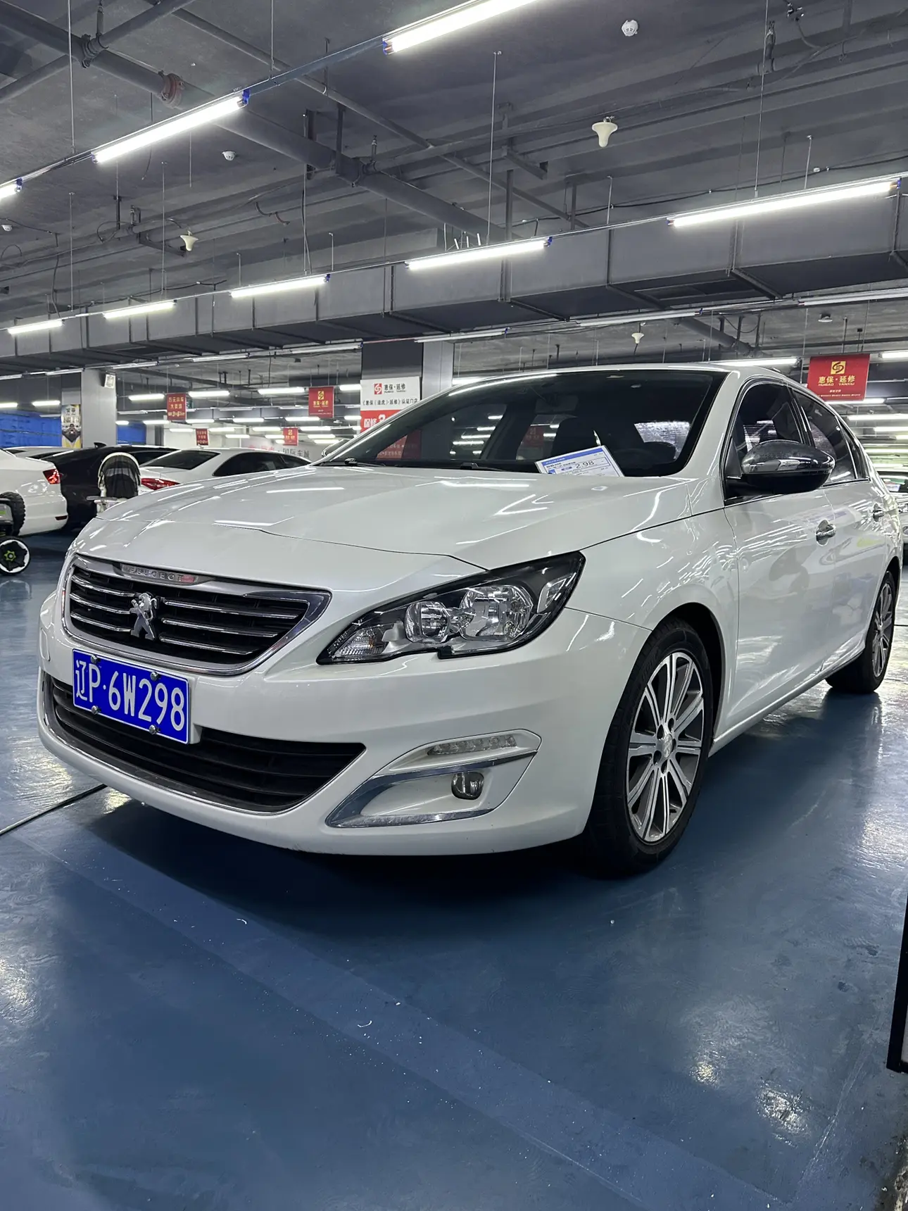 Peugeot 408