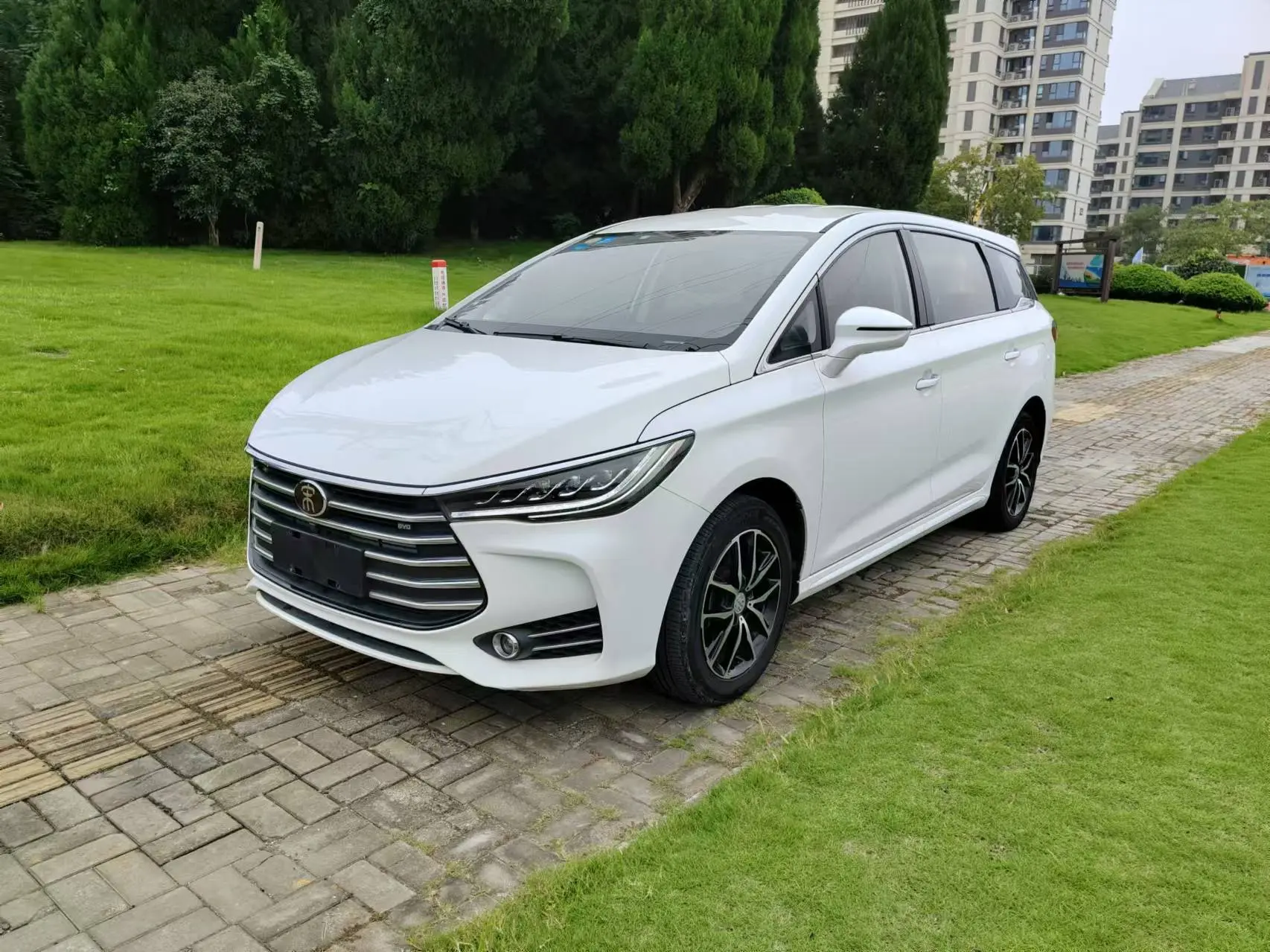 BYD Song MAX  из Китая