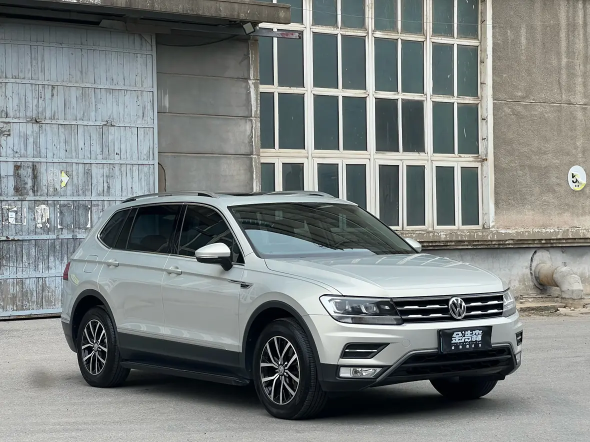 Volkswagen Tiguan L