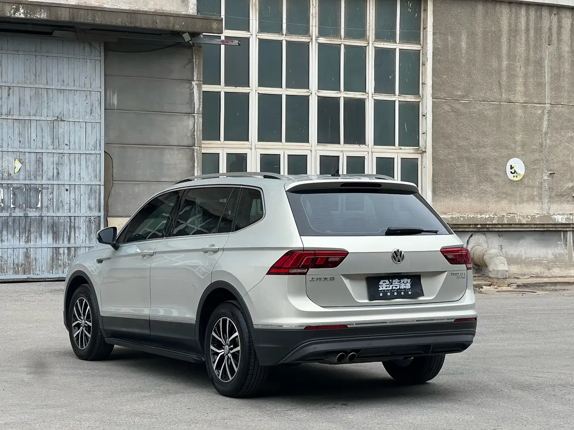 Volkswagen Tiguan L
