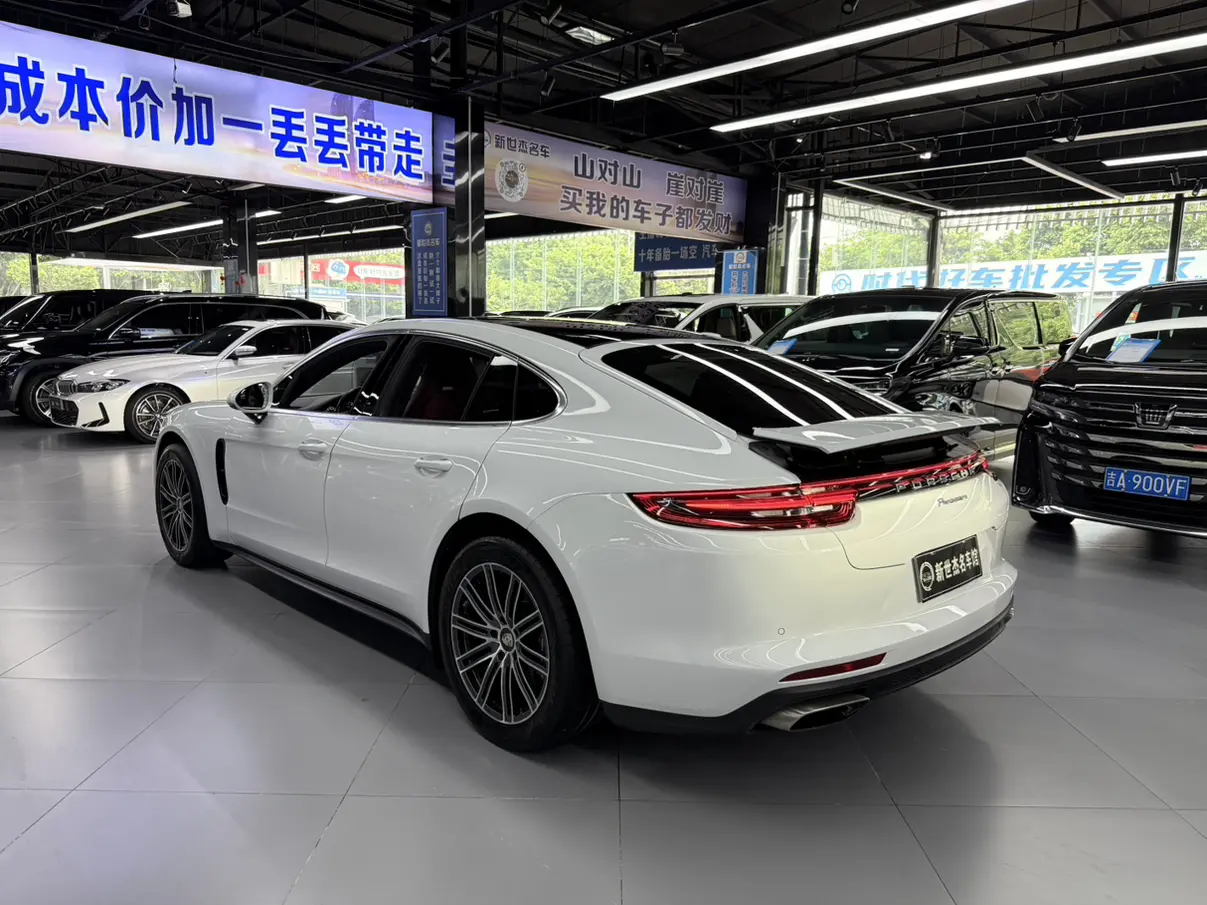 Porsche Panamera