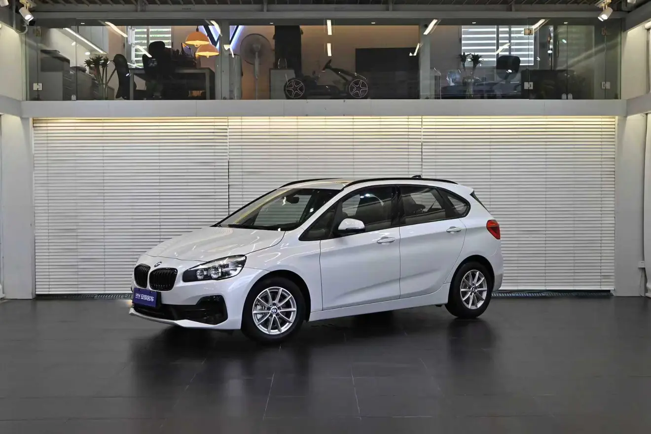 BMW 2 series station wagon