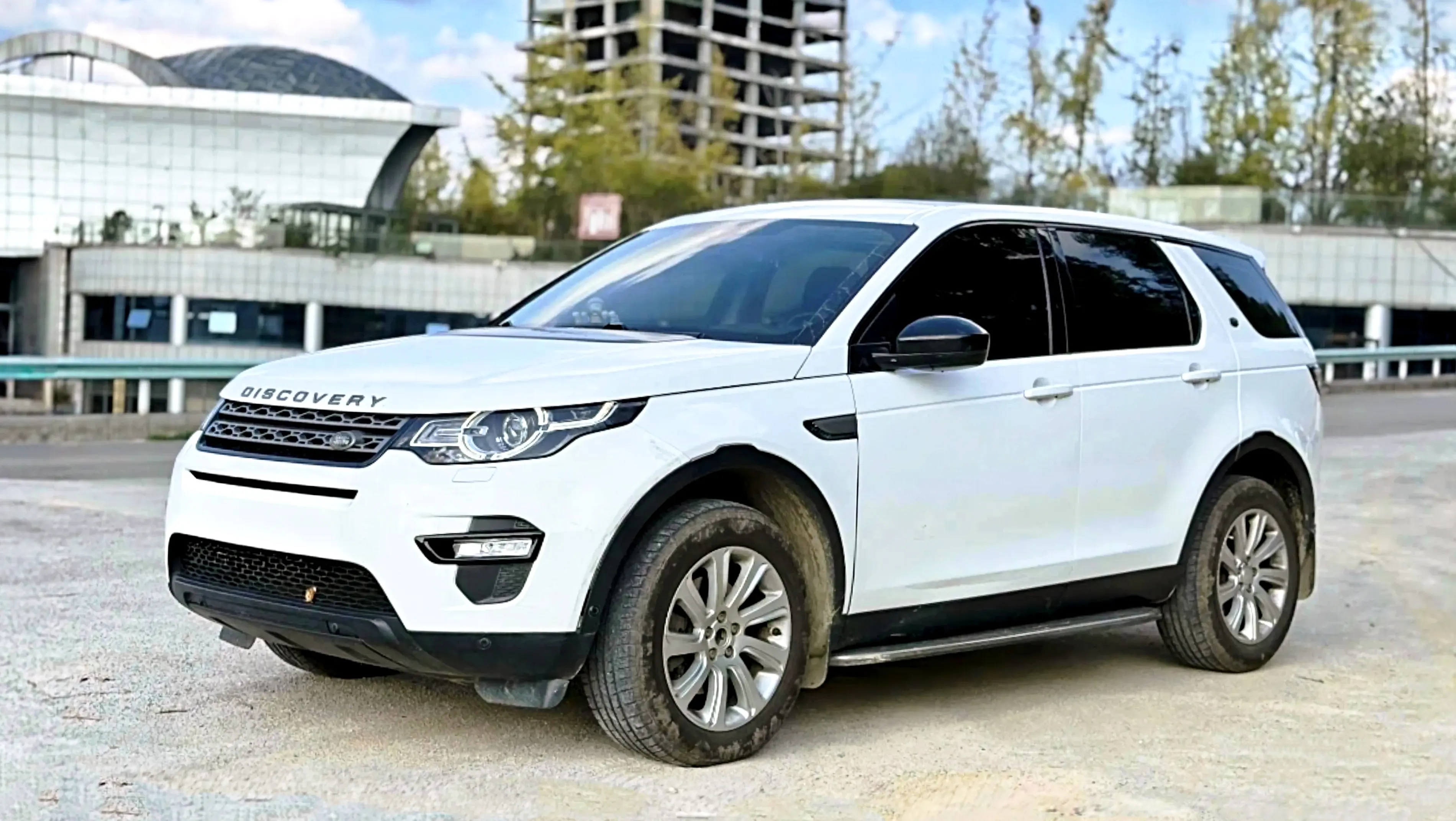 Land Rover Discover the magic