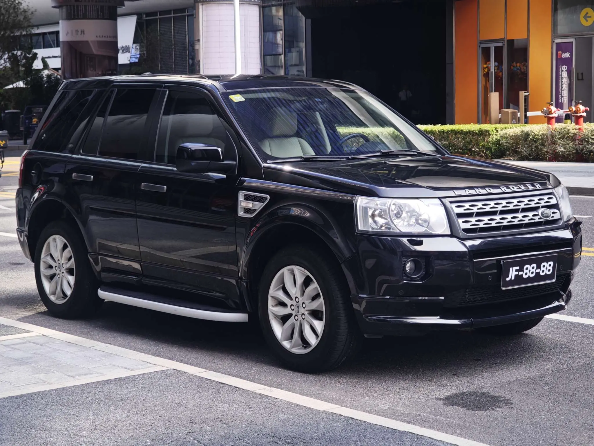 Land Rover Freelander 2