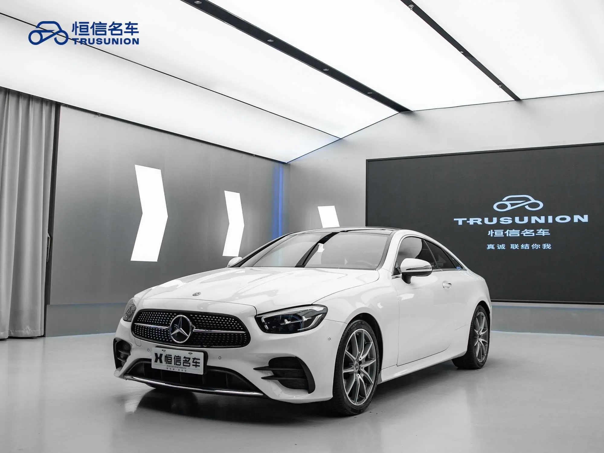 Mercedes-Benz E-Class (imported)  из Китая