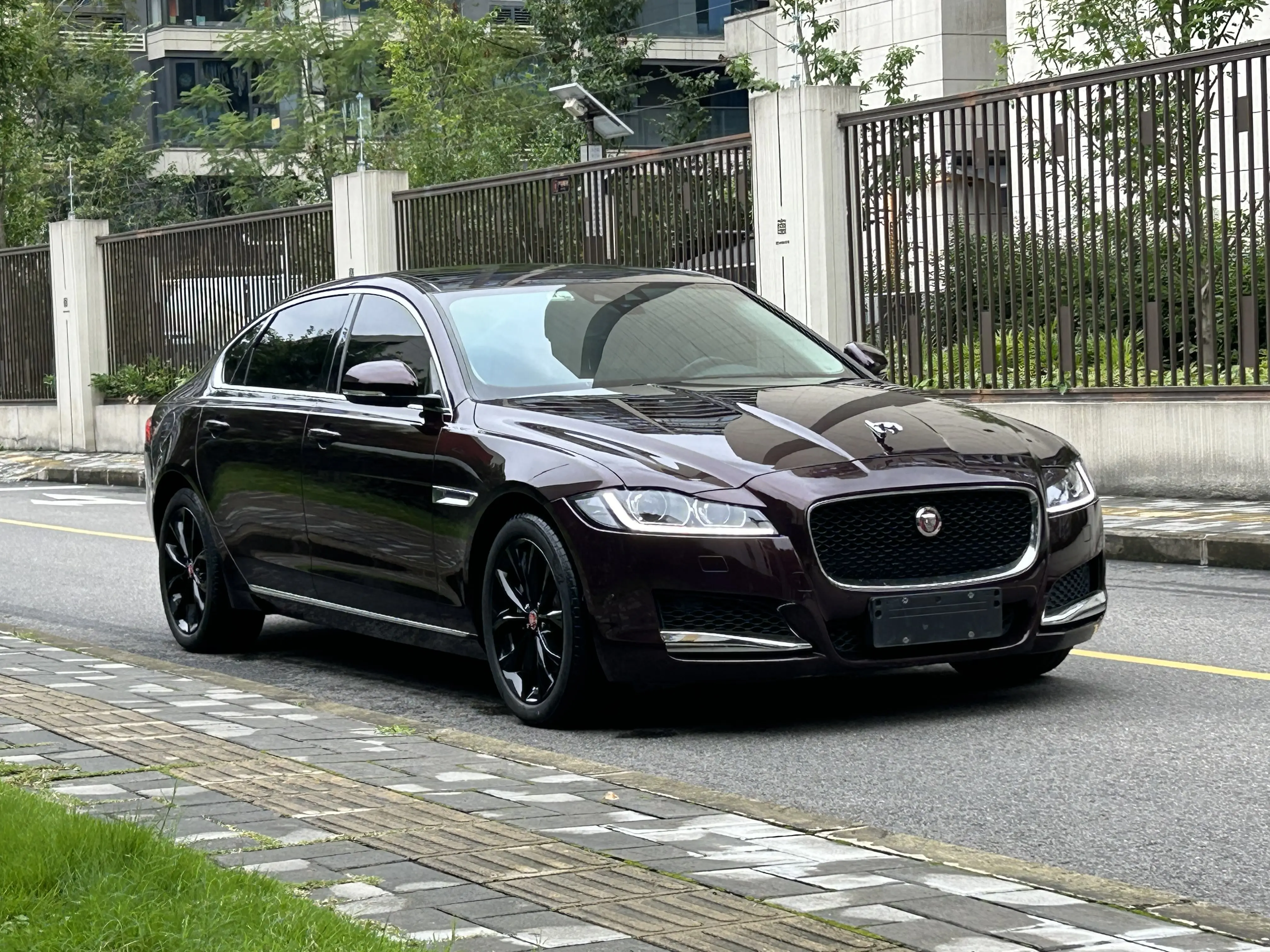 Jaguar XFL