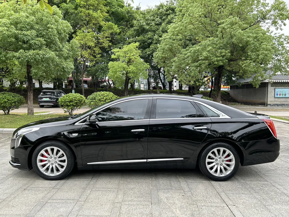Cadillac XTS