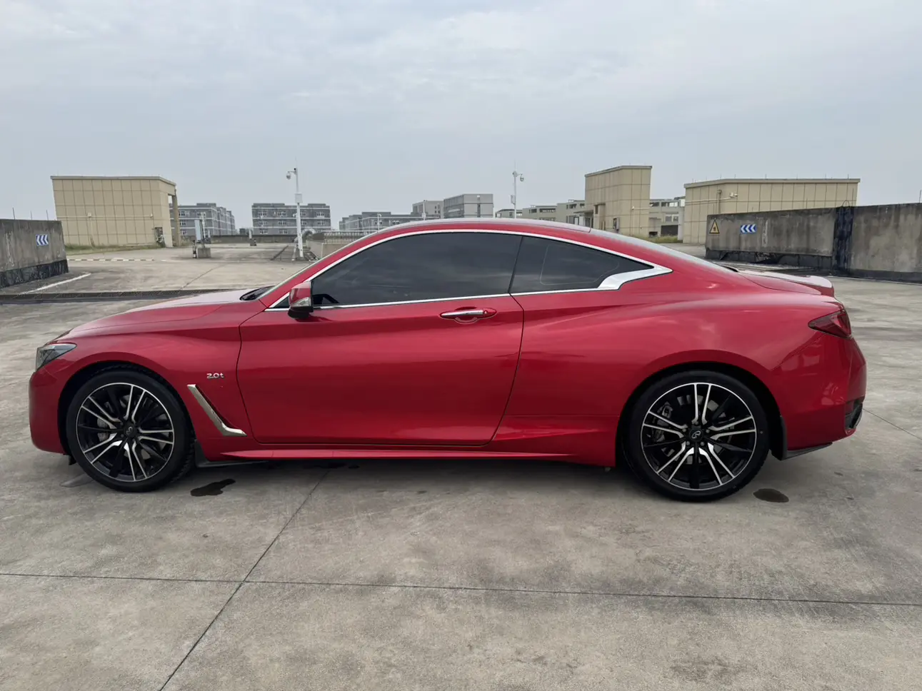 Infiniti Q60