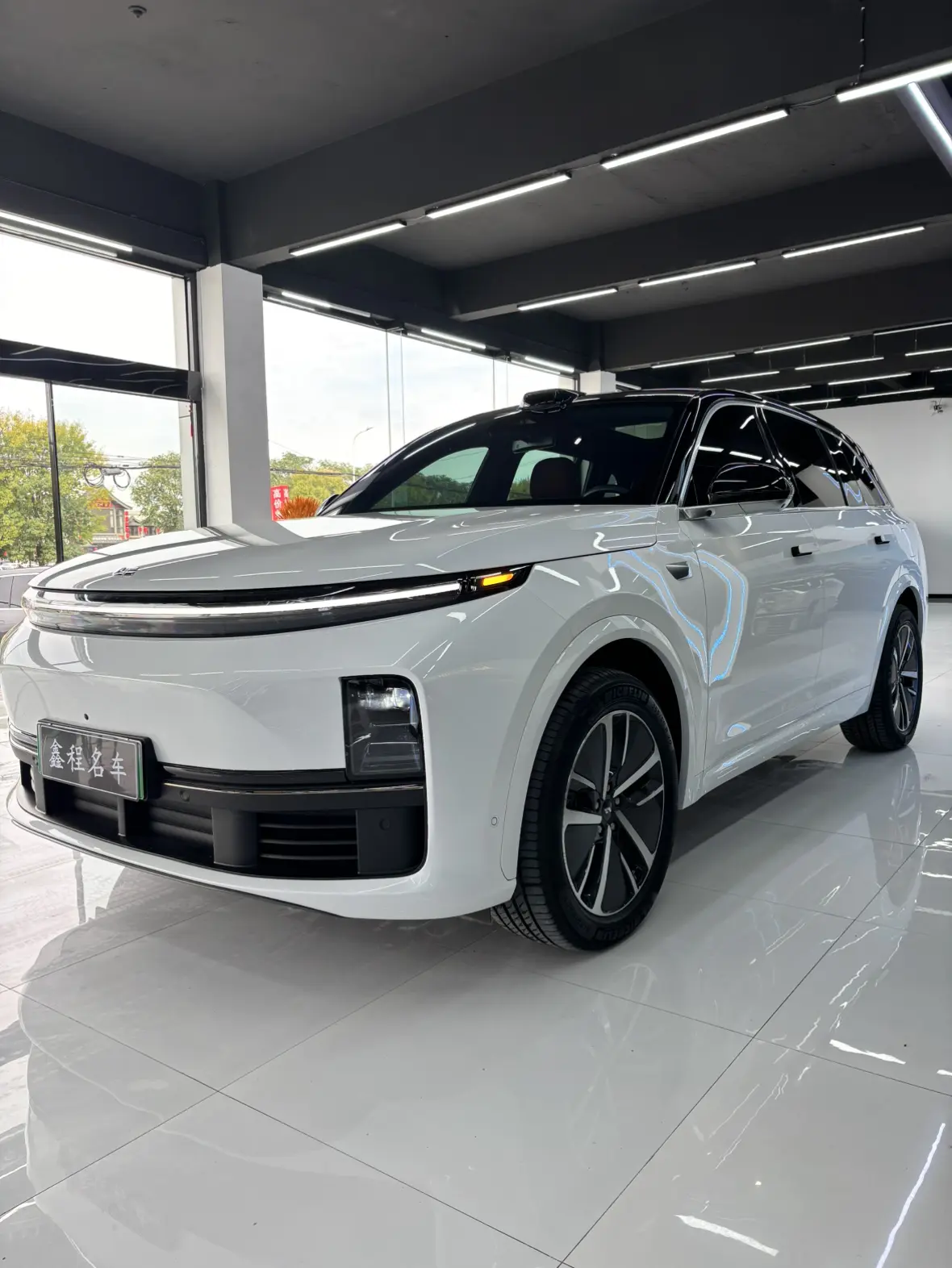 Li L7 (Ideal L7)  из Китая