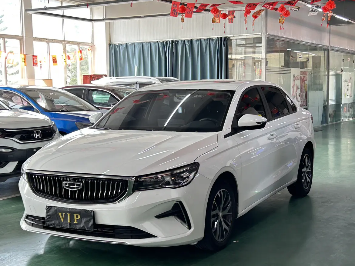 Geely Emgrand  из Китая