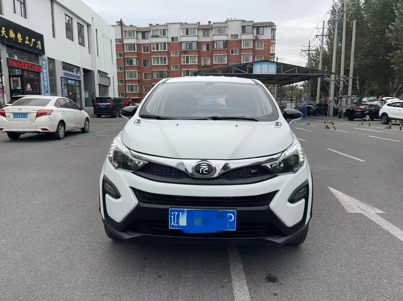 BYD Yuan  из Китая
