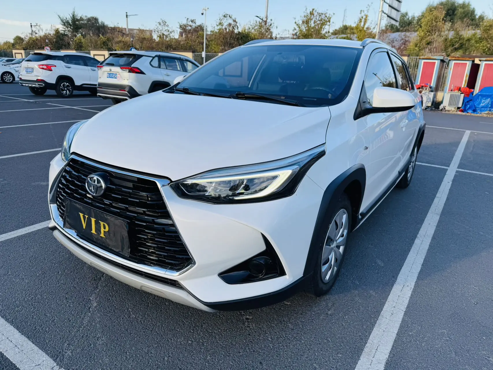 Toyota Yaris L  из Китая