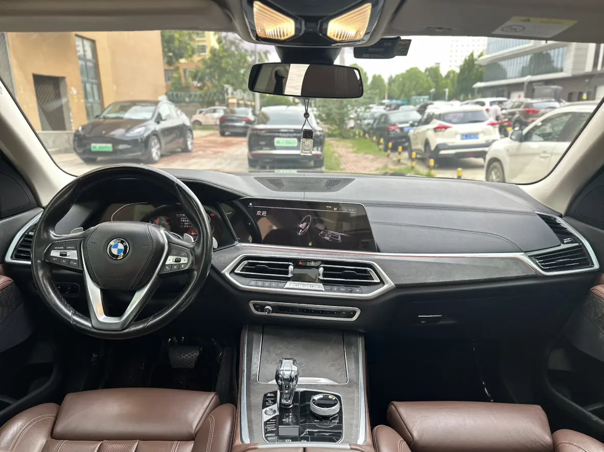 BMW X5 (imported)