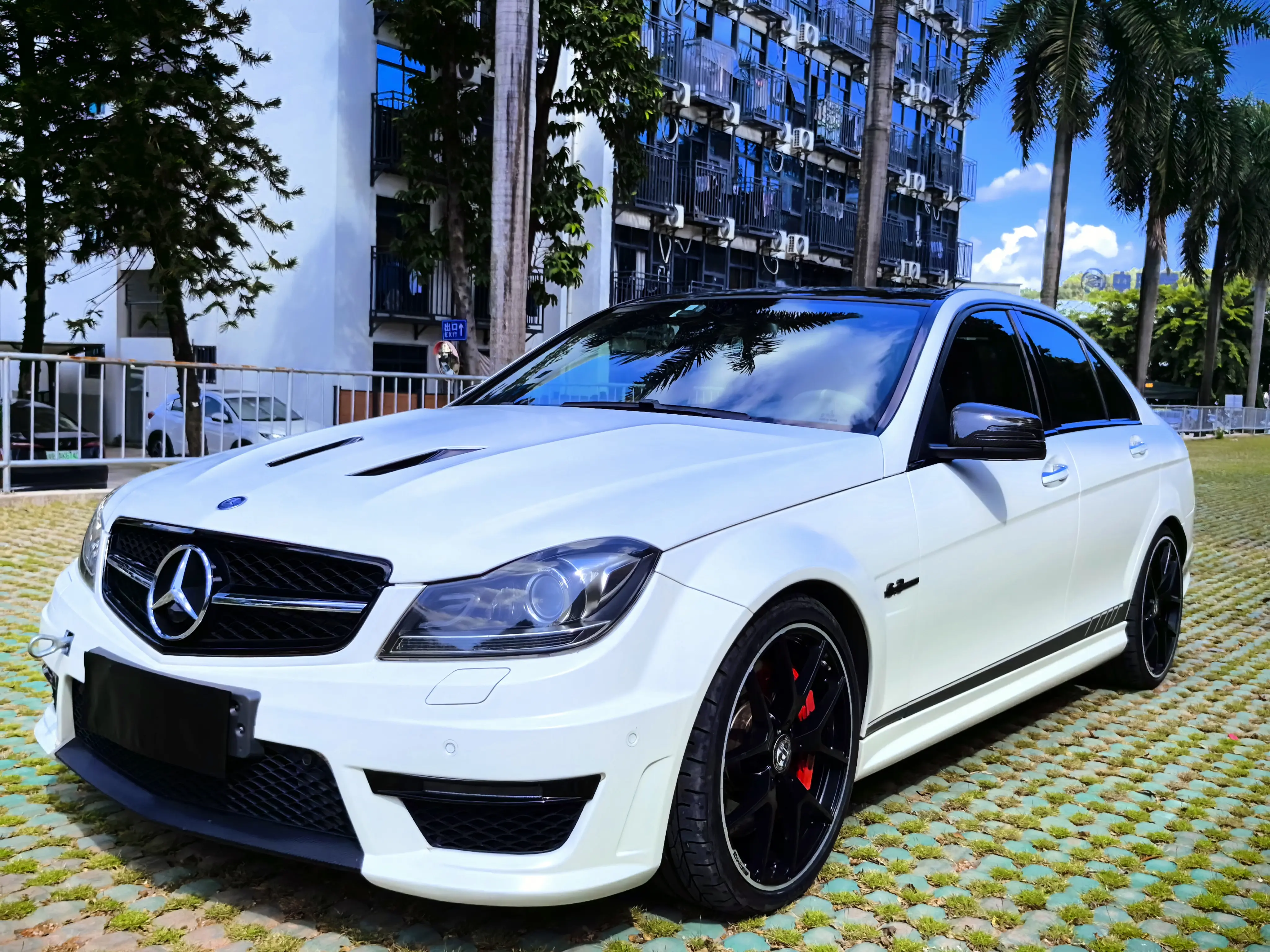 Mercedes-Benz C-Class AMG  из Китая