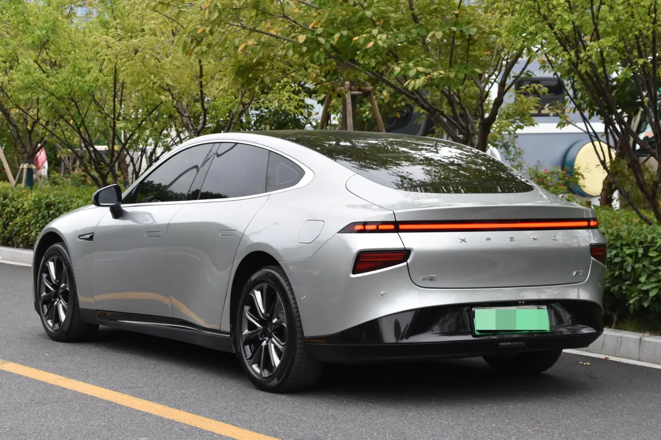 Xpeng P7