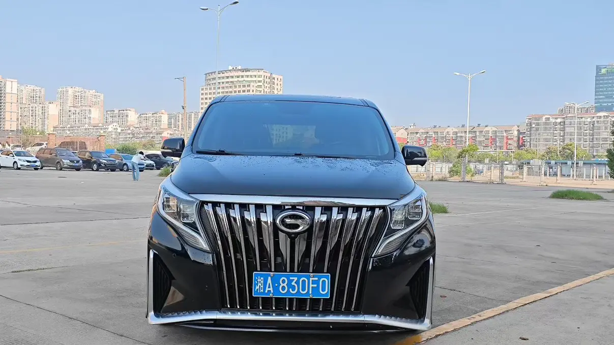 GAC Trumpchi M8  из Китая