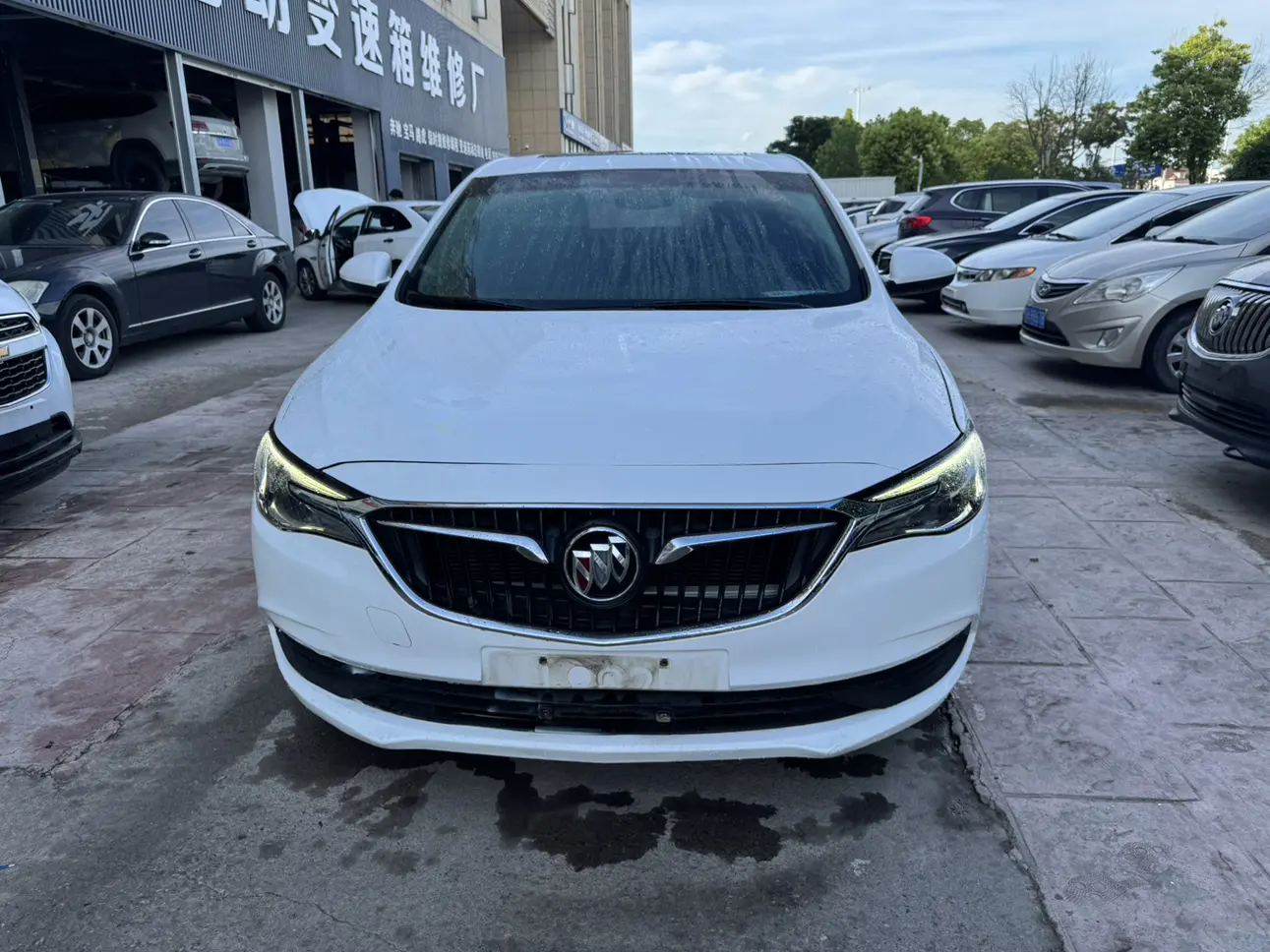 Buick Yinglang