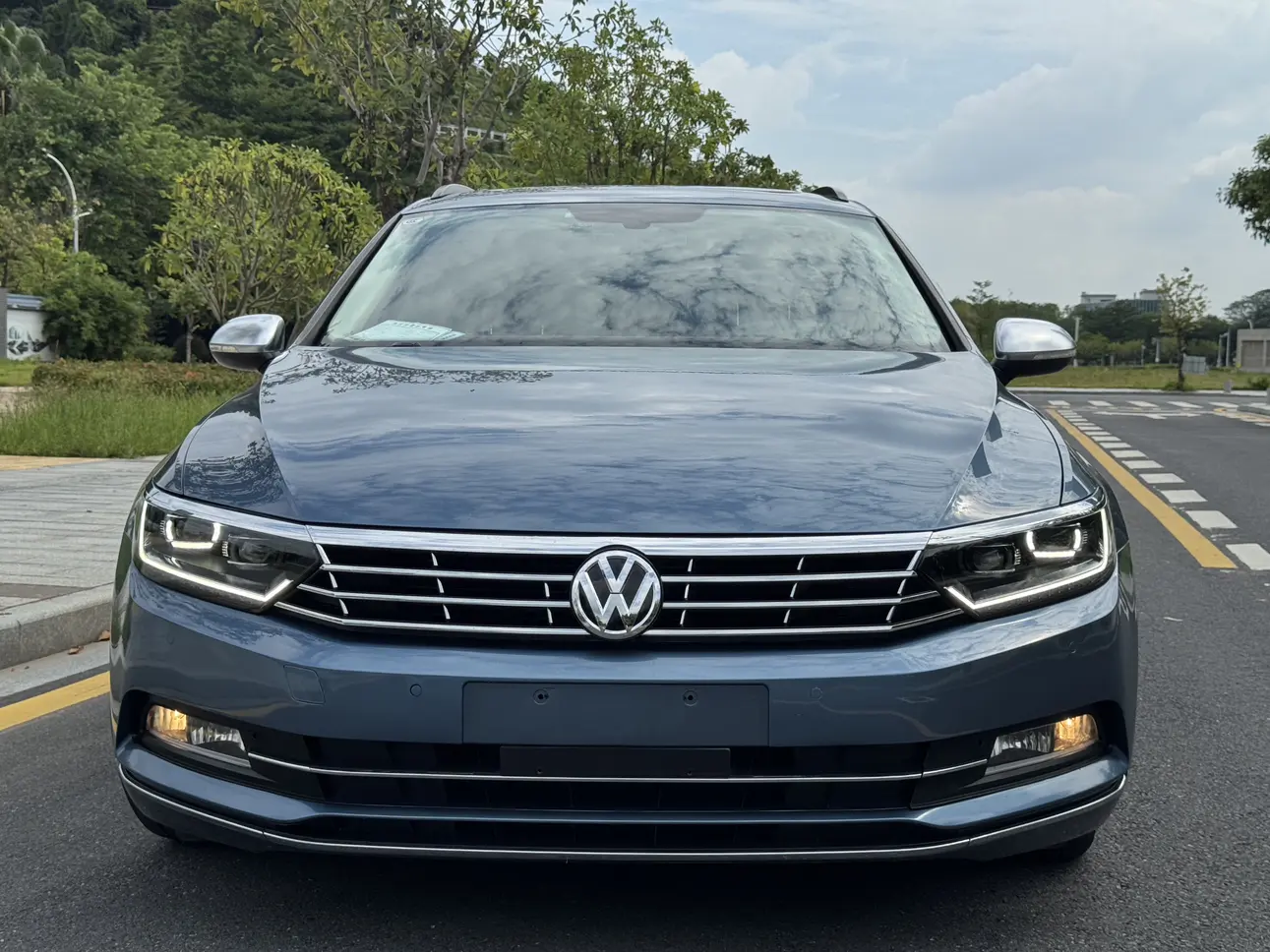 Volkswagen Wei Lan  из Китая