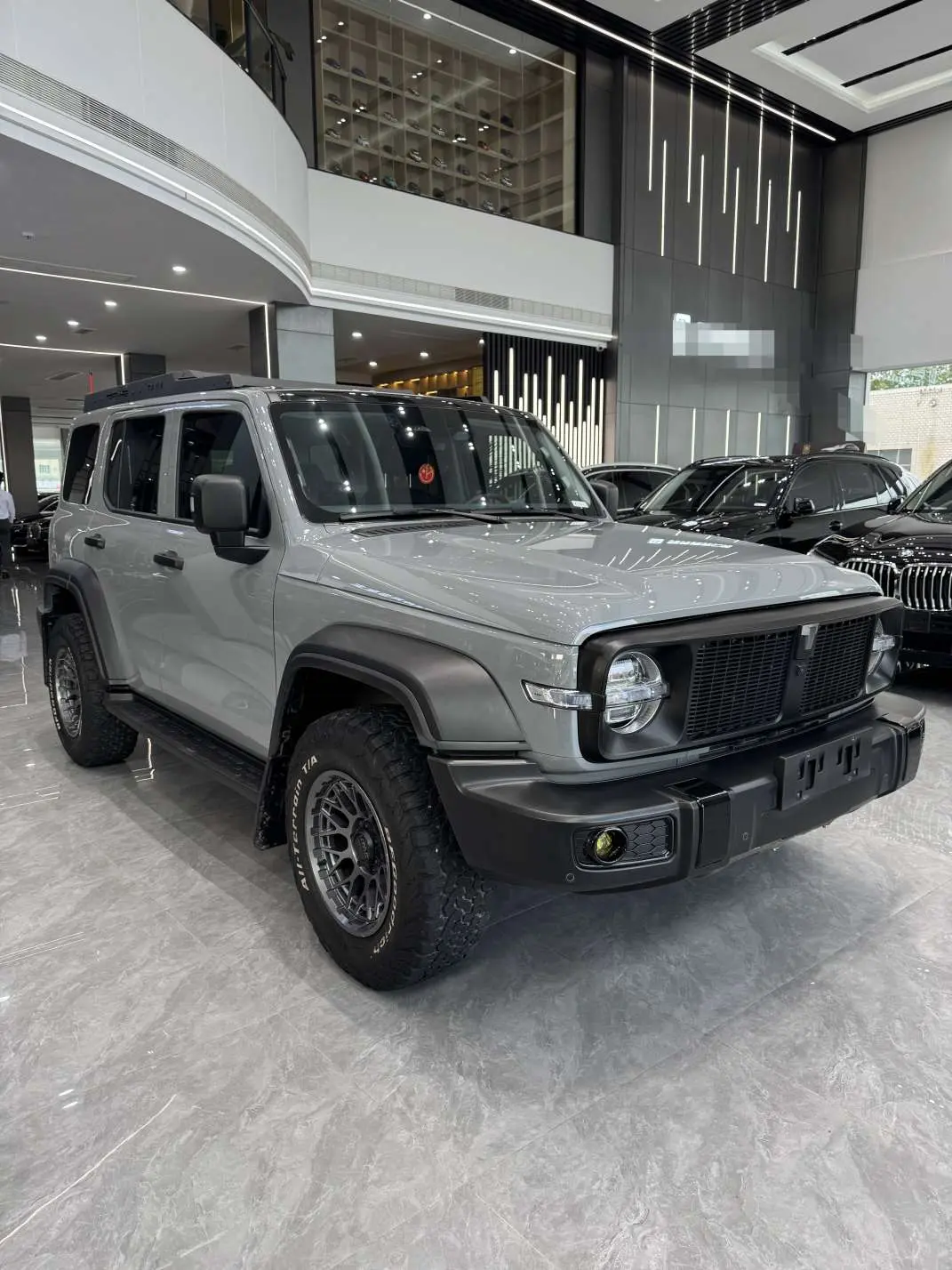 Tank 300  из Китая