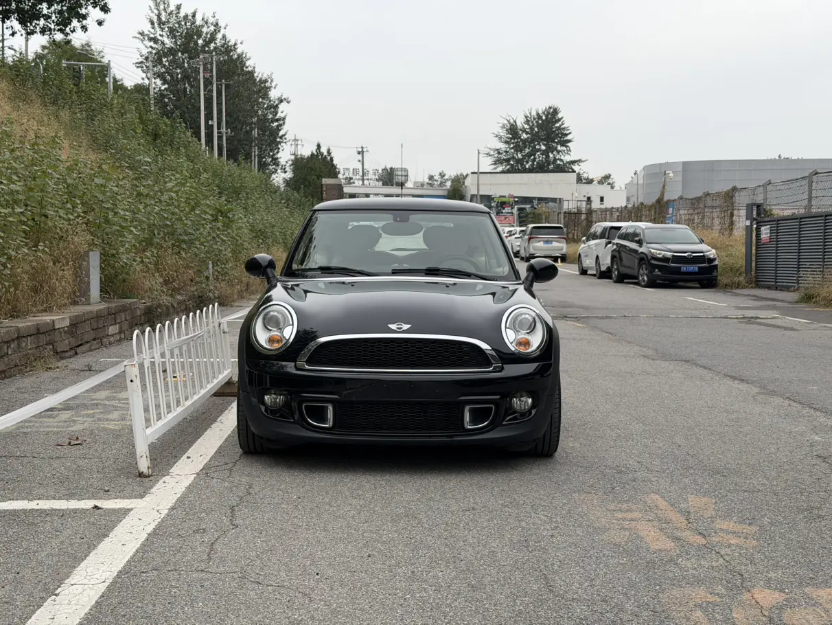 MINI MINI